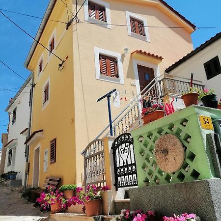 Anchor Baska Apartment Luaran gambar